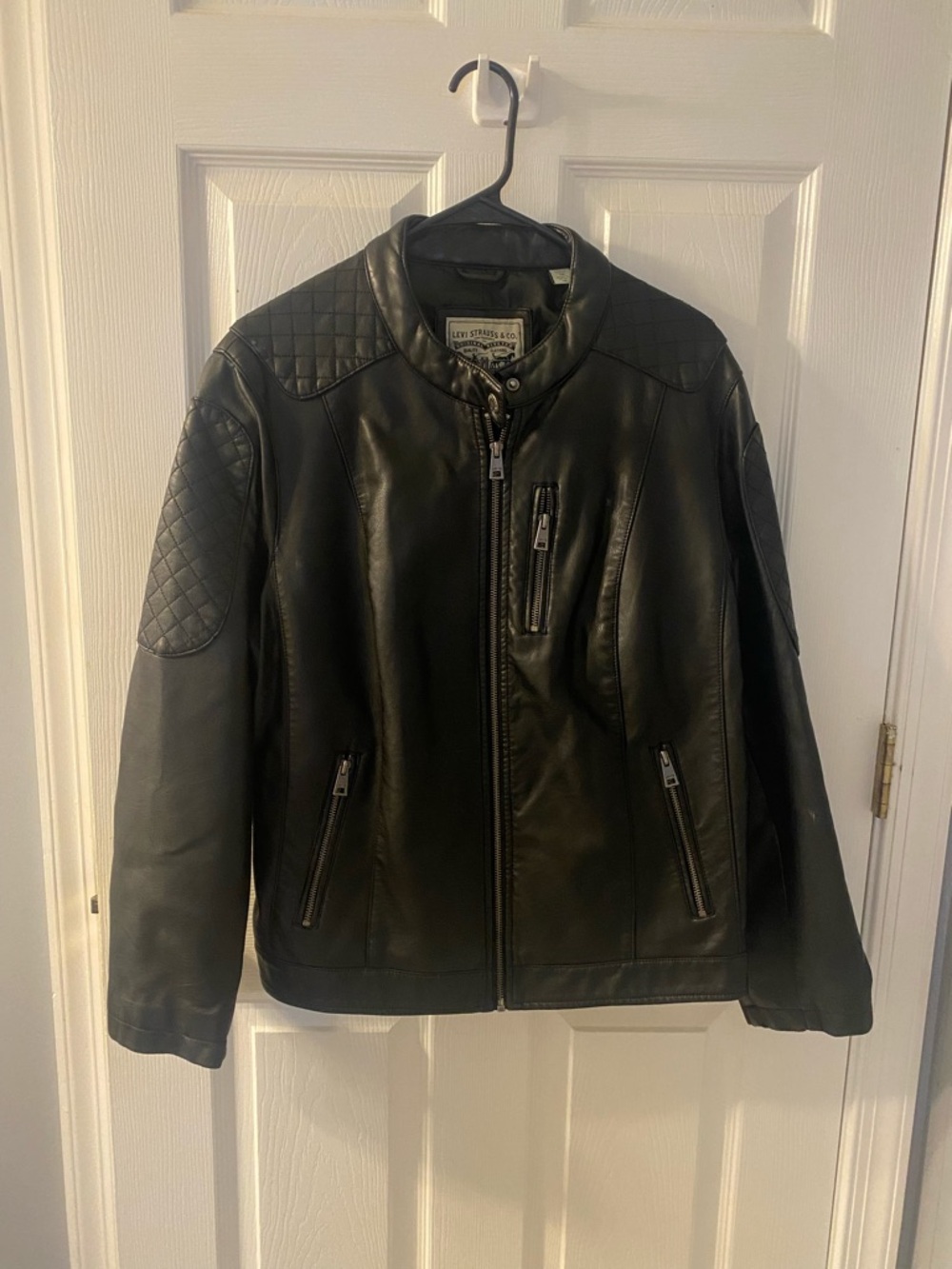 Womens Levi's Black Quilted-Shoulder Leather Bomber Jacket